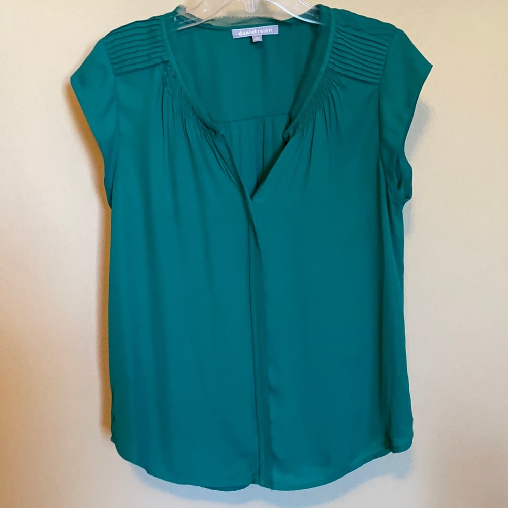 Women’s size Medium Blouse